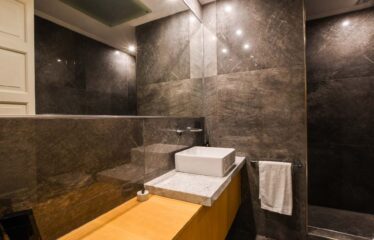 VENTA CASA UNICA DE PASILLO EN PICHINCHA