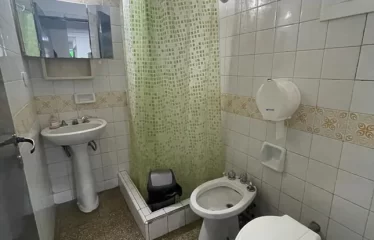 VENTA LOCAL COMERCIAL PICHINCHA (Salta al 2200)